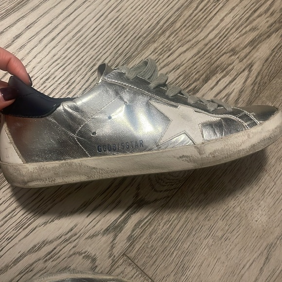 Golden Goose Super Star Metallic Leather Sneakers - Picture 8 of 9
